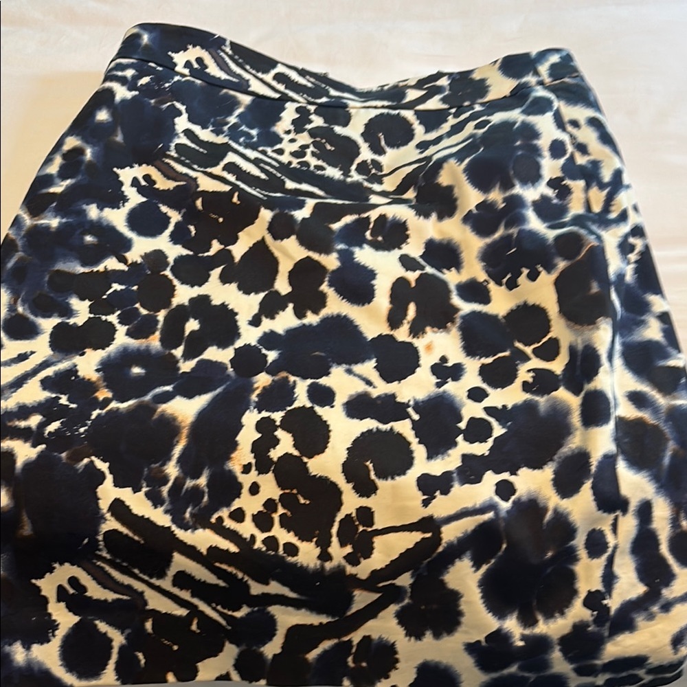 Ann Taylor Black and White Patterned Skirt